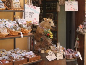 莱西最大美容美甲的魅力之旅莱西最大美容美甲店